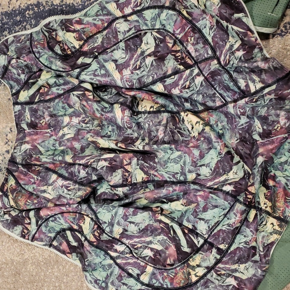 Lululemon Reversible Jacket - Picture 6 of 8